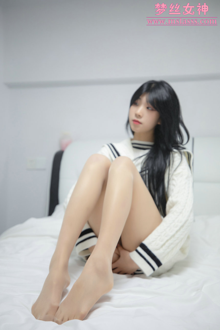 [MSLASS]梦丝女神 – 韩飞儿 白衣大长腿 [27P-141MB]-优选资源网