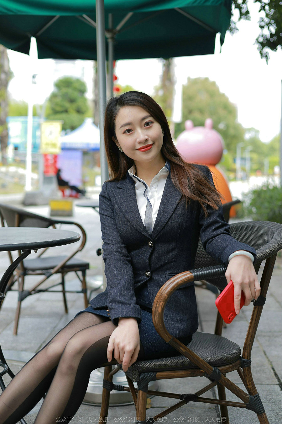 IESS异思趣向 – 模特：小婕《红鞋职业装》[88P-116MB]-优选资源网