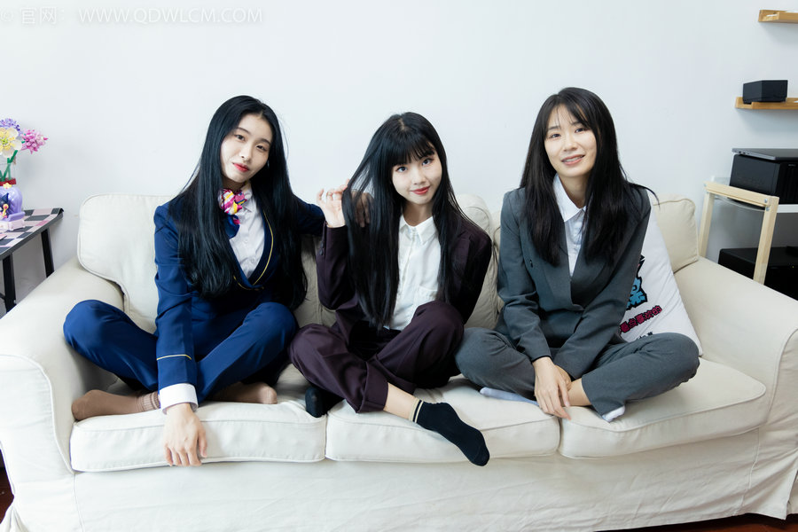物恋传媒 No.2074 菜菜&米米&绒绒-我们的秘密 [178P1V-6.56GB]-优选资源网