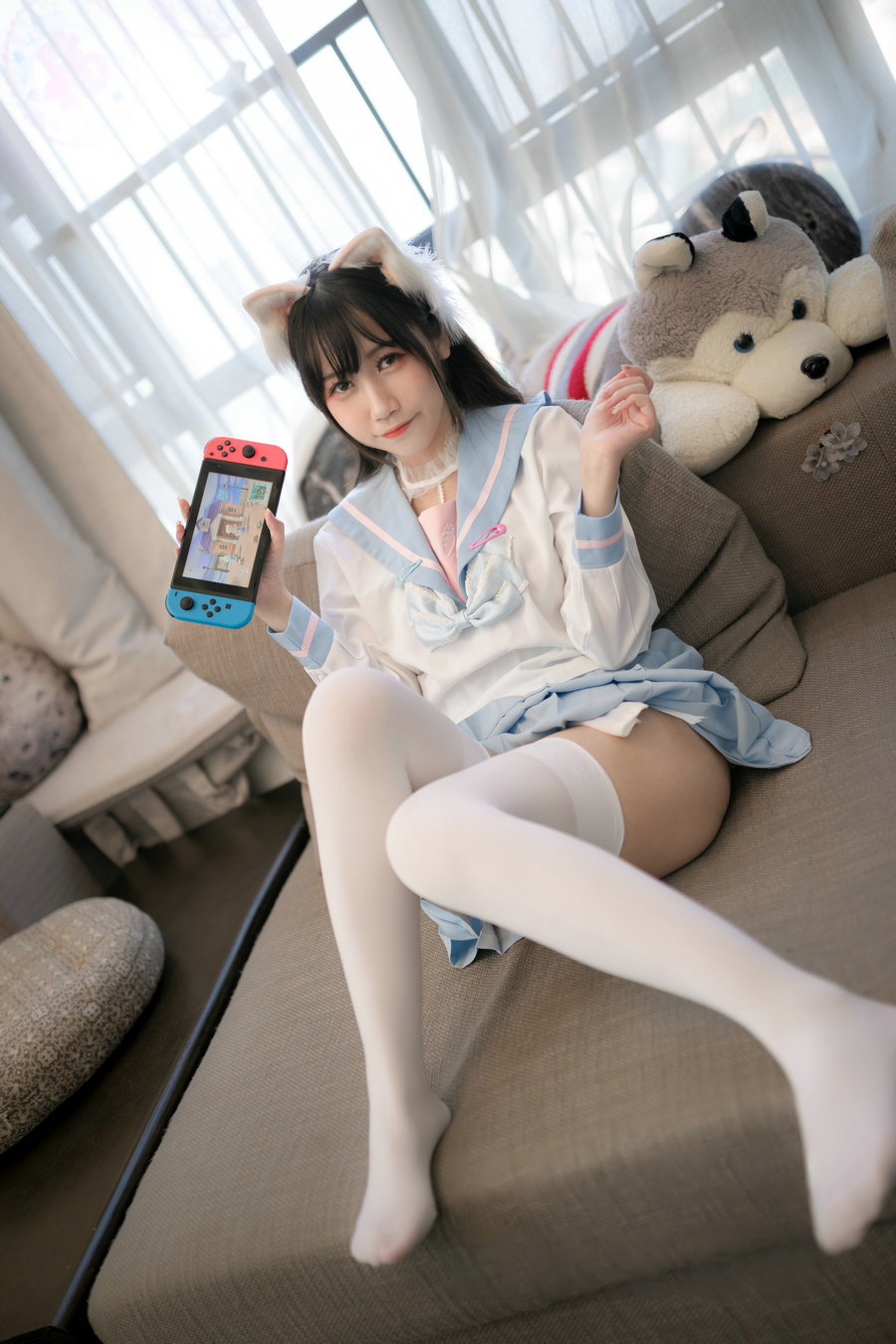 微博人气Coser不呆猫 – 白色兔子JK [63P-388MB]-优选资源网