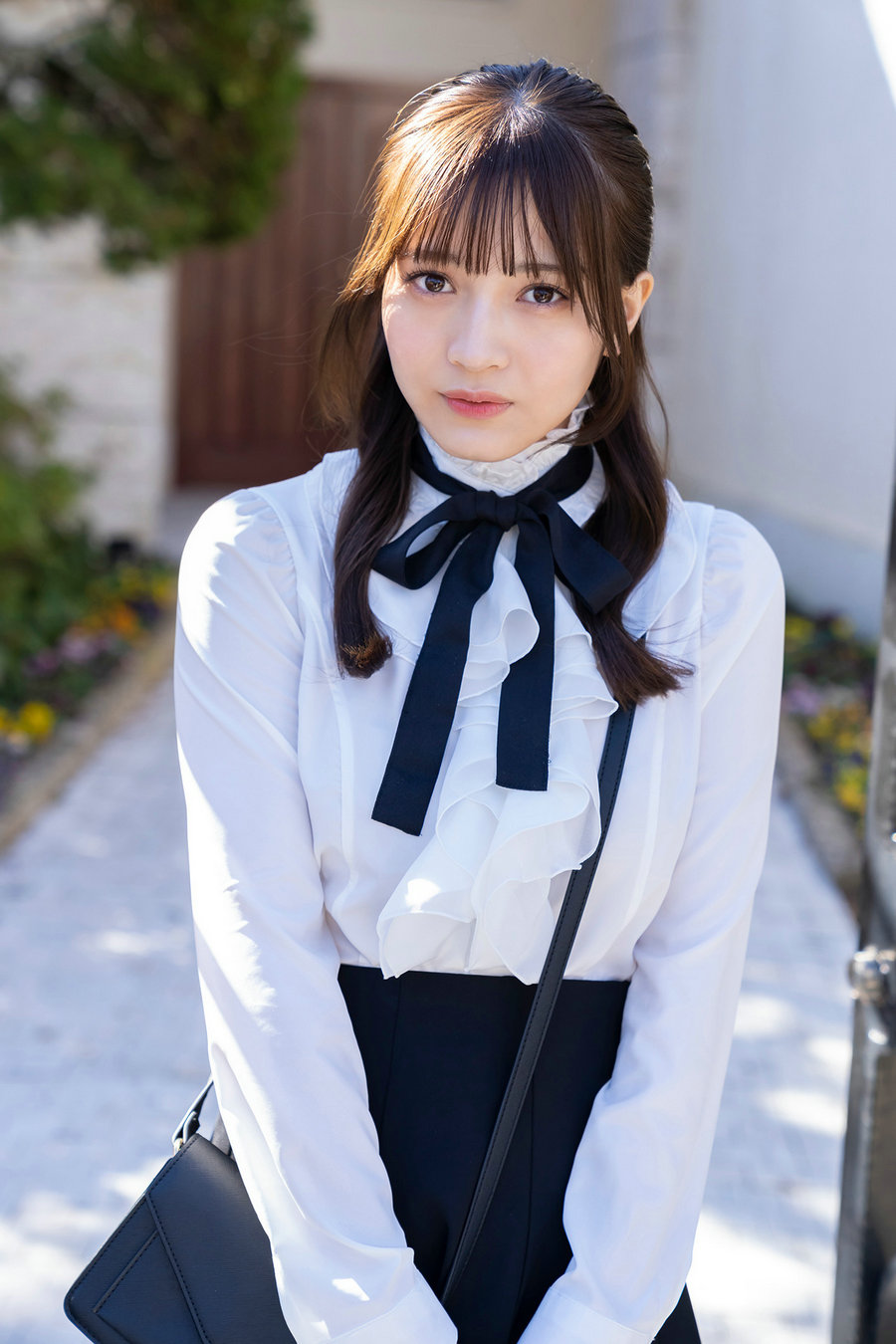 Nanako Kurosaki 黒嵜菜々子 – とろけるお嬢様 [93P89MB]-优选资源网