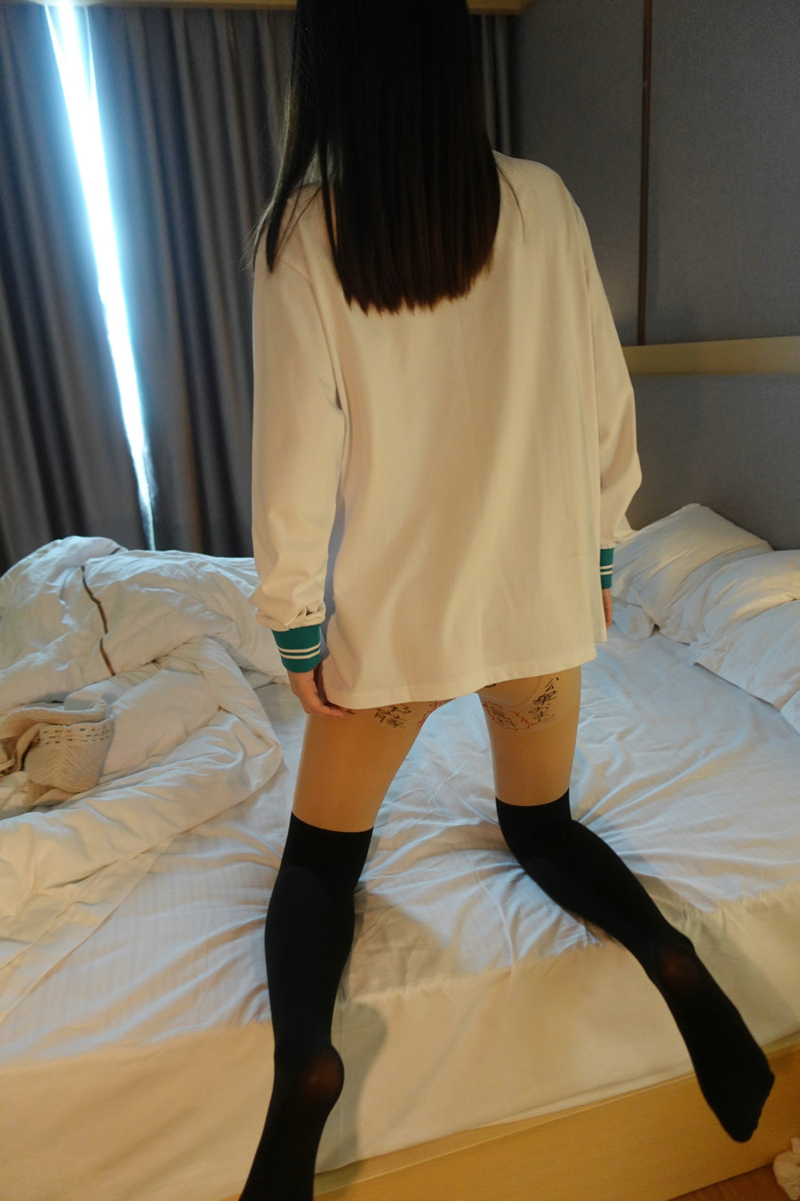 [ROSI写真]2022.12.18 NO.4031 255P/1.59GB-优选资源网