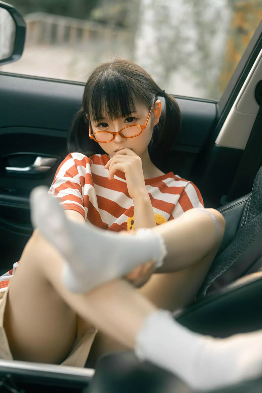 幼水铃衣 – 周末郊游 [62P-144MB]-优选资源网