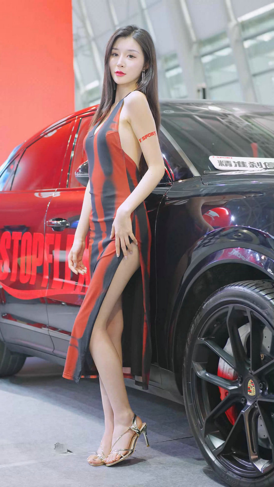 2023 上海AIT改装车展 Auto Salon Racing Model 71 [157MB]-优选资源网