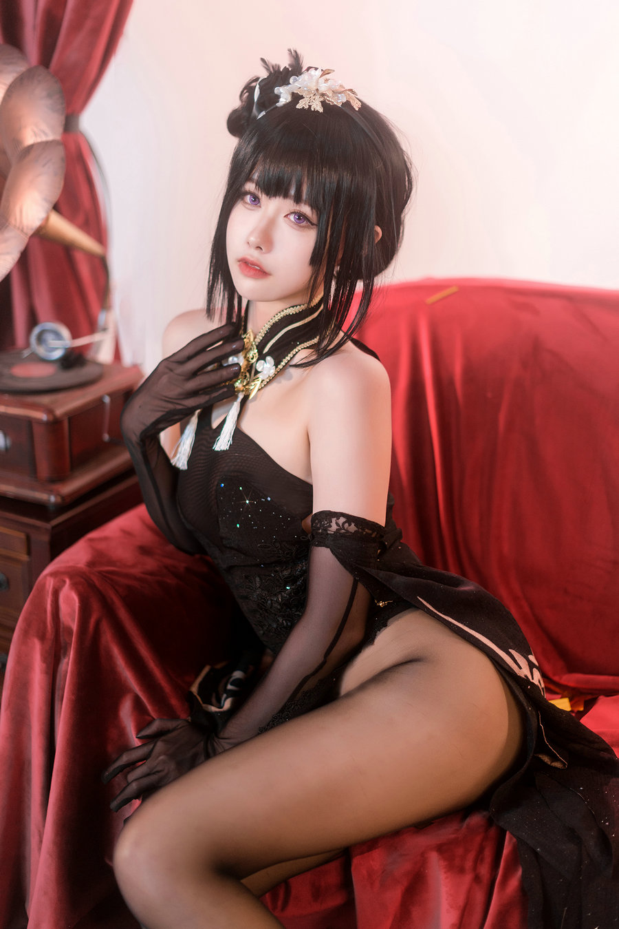 微博妹子Momoko葵葵 – 碧蓝航线镇海 奇奢花苑 [24P-52MB]-优选资源网
