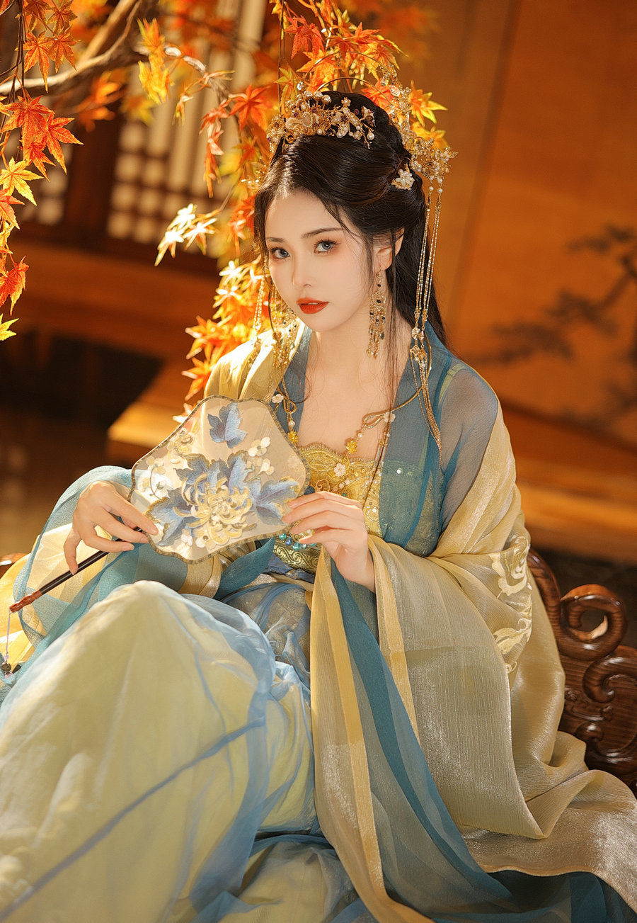 苏嫣嫣阿姨 – 白茶清欢 [12P-114MB]-优选资源网
