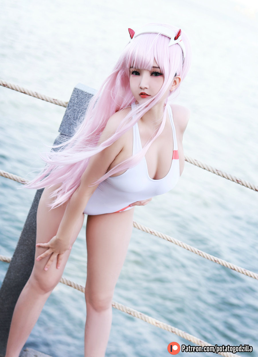Coser小姐姐Potato Godzilla – Zero Two Swimsuit [29P-105MB]-优选资源网