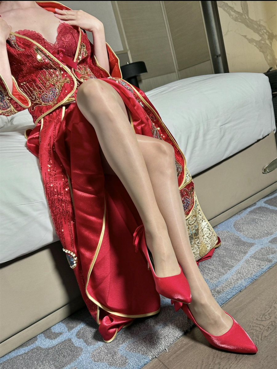 抖娘-利世图集 – 伴郎团新娘 [55P2V-808MB]-优选资源网
