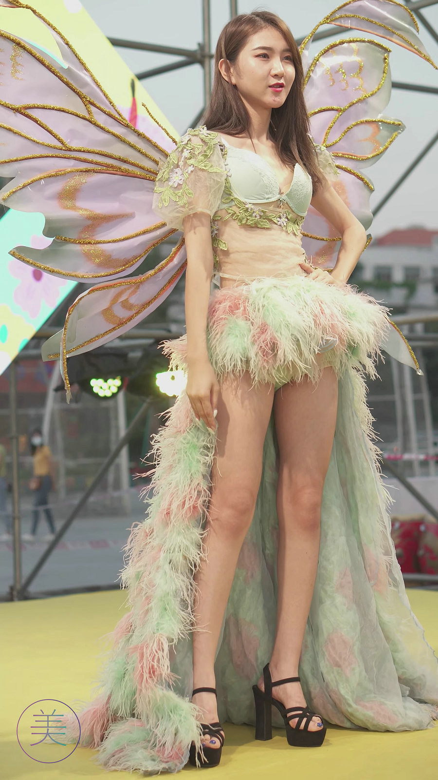 2021 广州安华汇维密内衣秀 Victoria\’s Secret Fashion Show 07 [482MB]-优选资源网