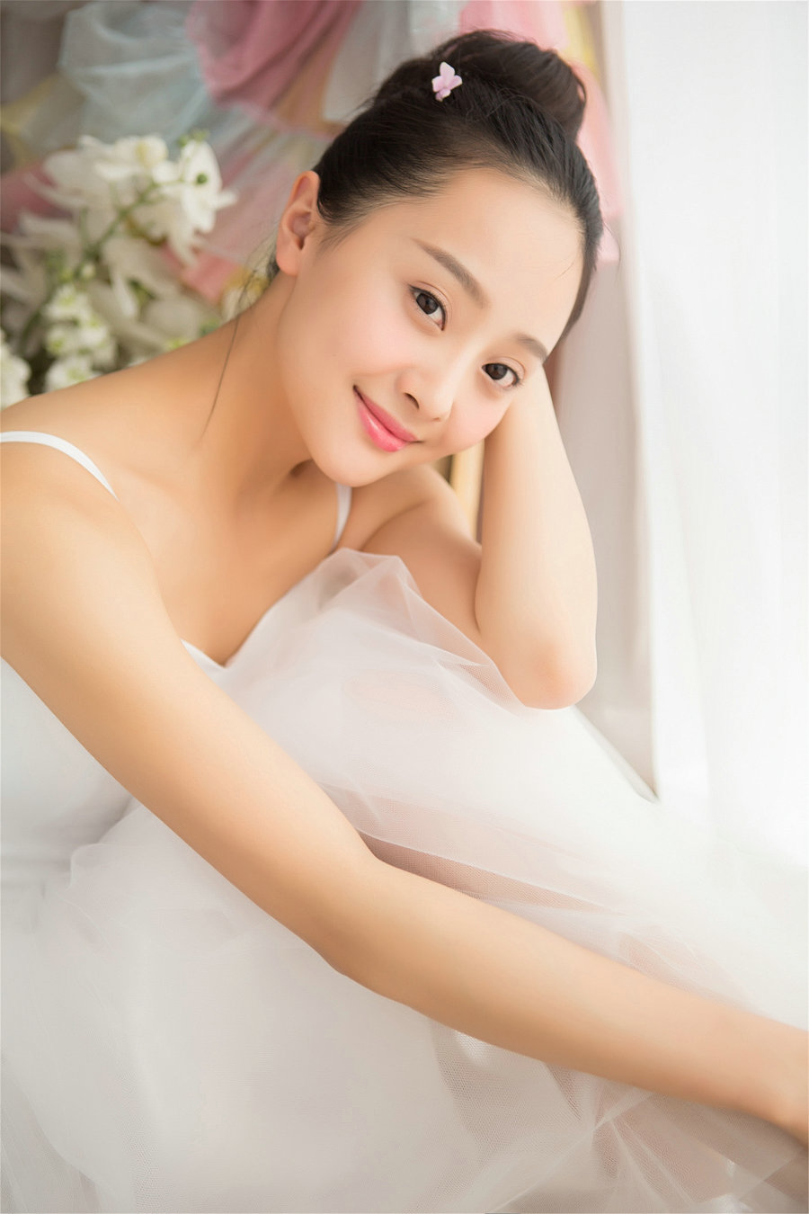 [YALAYI雅拉伊] 2023.12.04 No.1106 唯美女生 [25P-115MB]-优选资源网