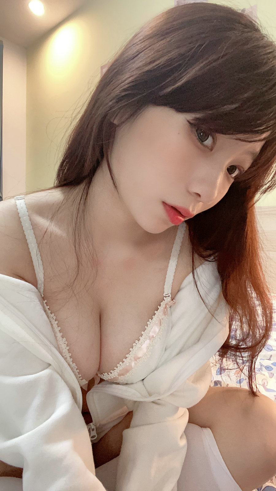 usejan – 白色连帽衫 [50P1V-176MB]-优选资源网