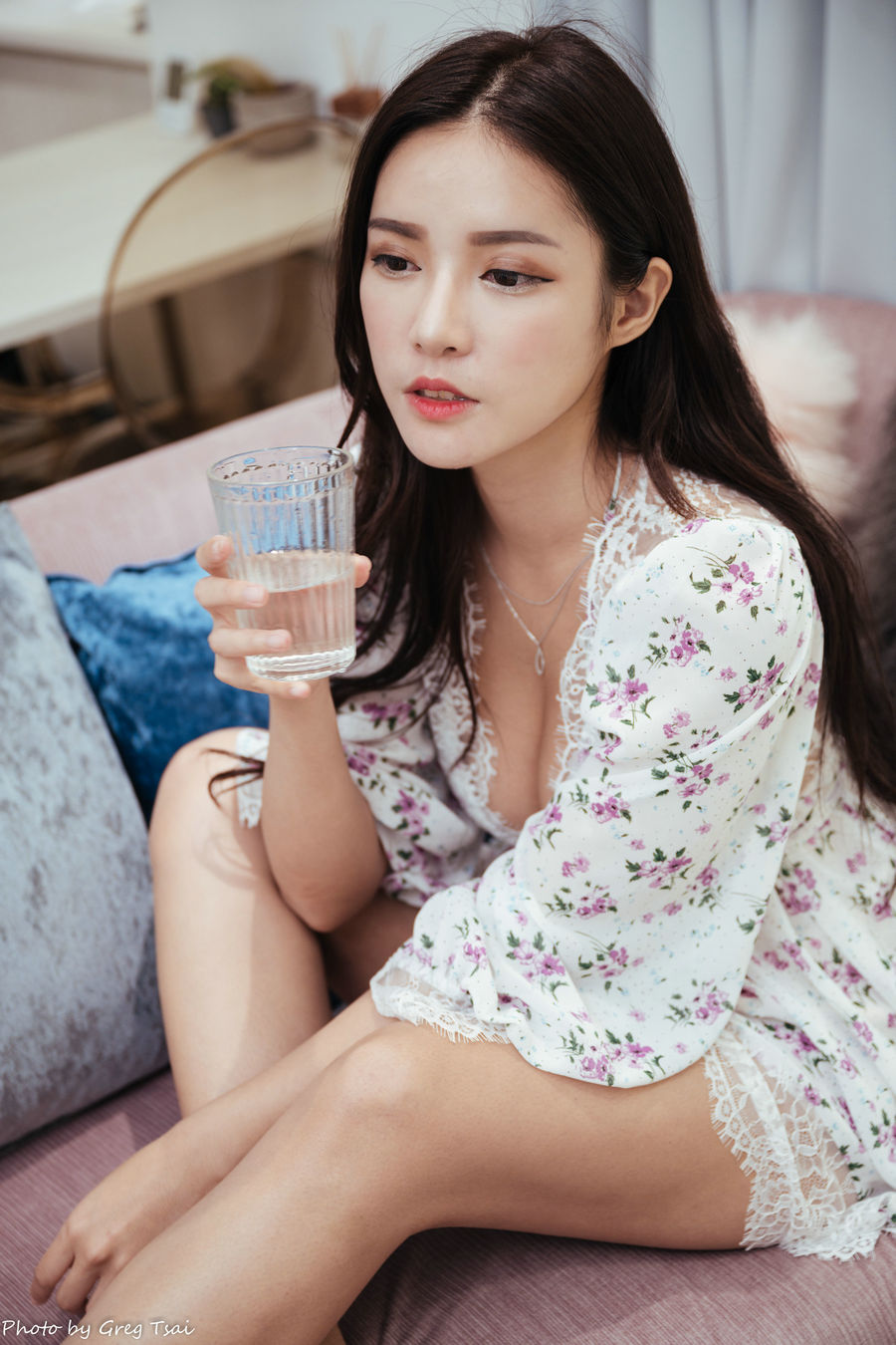 Vivi – 度假风 [67P-233MB]-优选资源网
