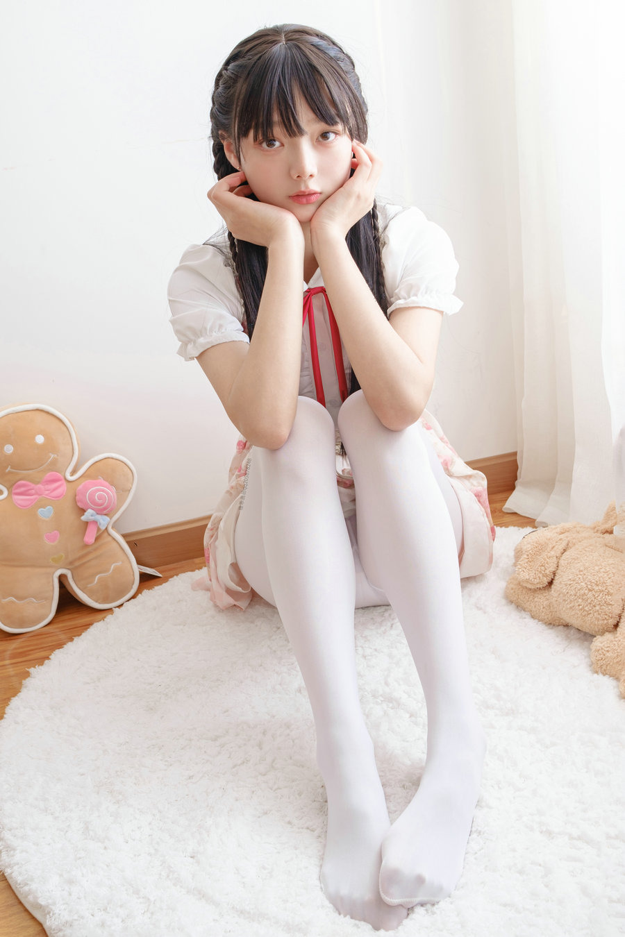 柴系小乖(稚乖画册) – 夜夜 白丝JK [81P1V-3.22GB]-优选资源网
