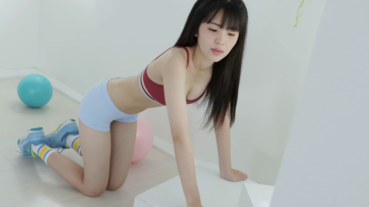 [Minisuka.tv] Ami Manabe 眞辺あみ – Regular Gallery Gallery MOVIE 2.2 [176MB]-优选资源网