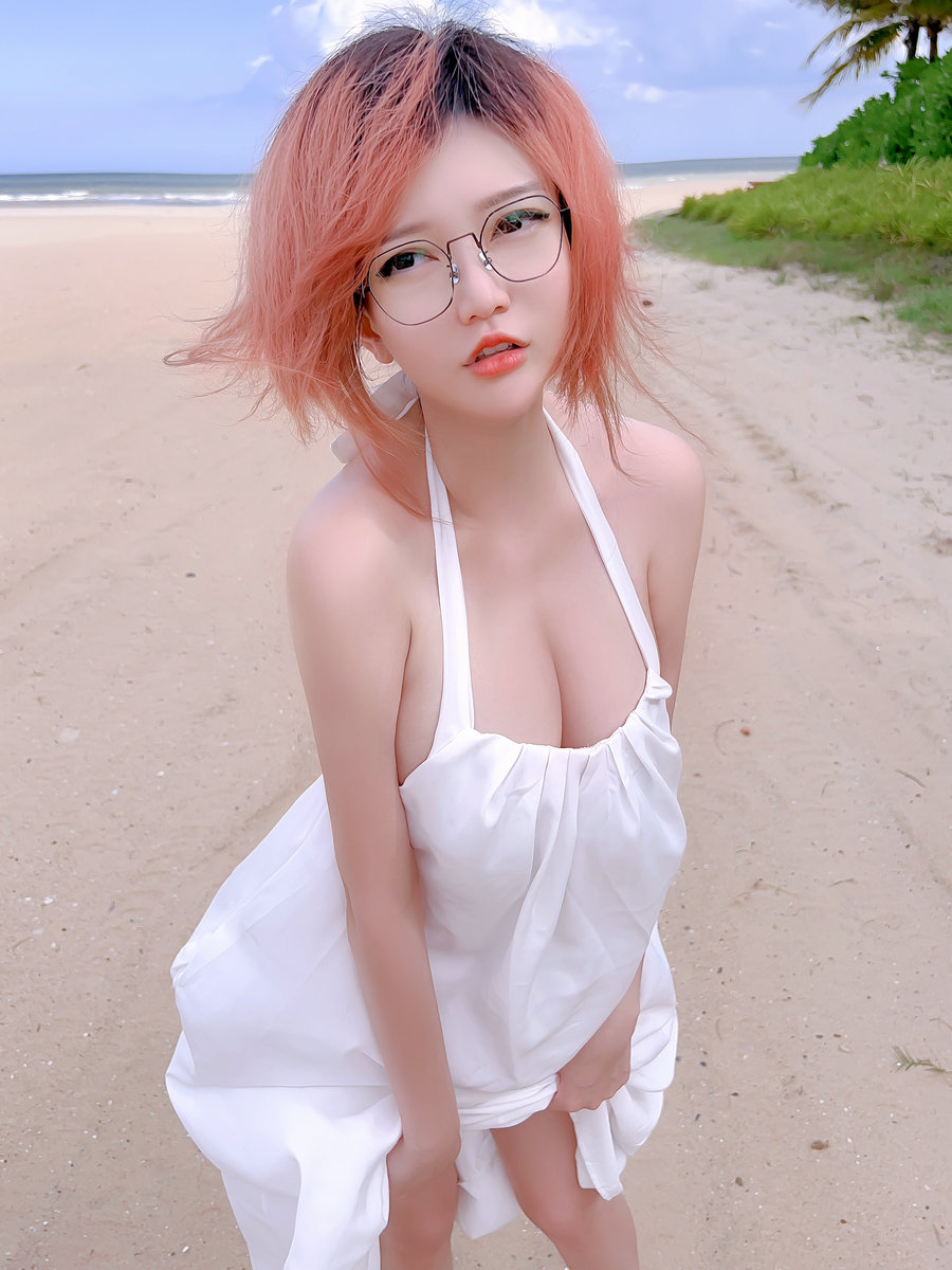 Coser小姐姐Potato Godzilla – Casual WhiteDressOnBeach NSFW [8P-39MB]-优选资源网