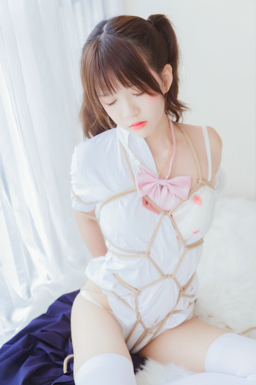 桜桃喵 – 捆绑 [51P-686MB]-优选资源网