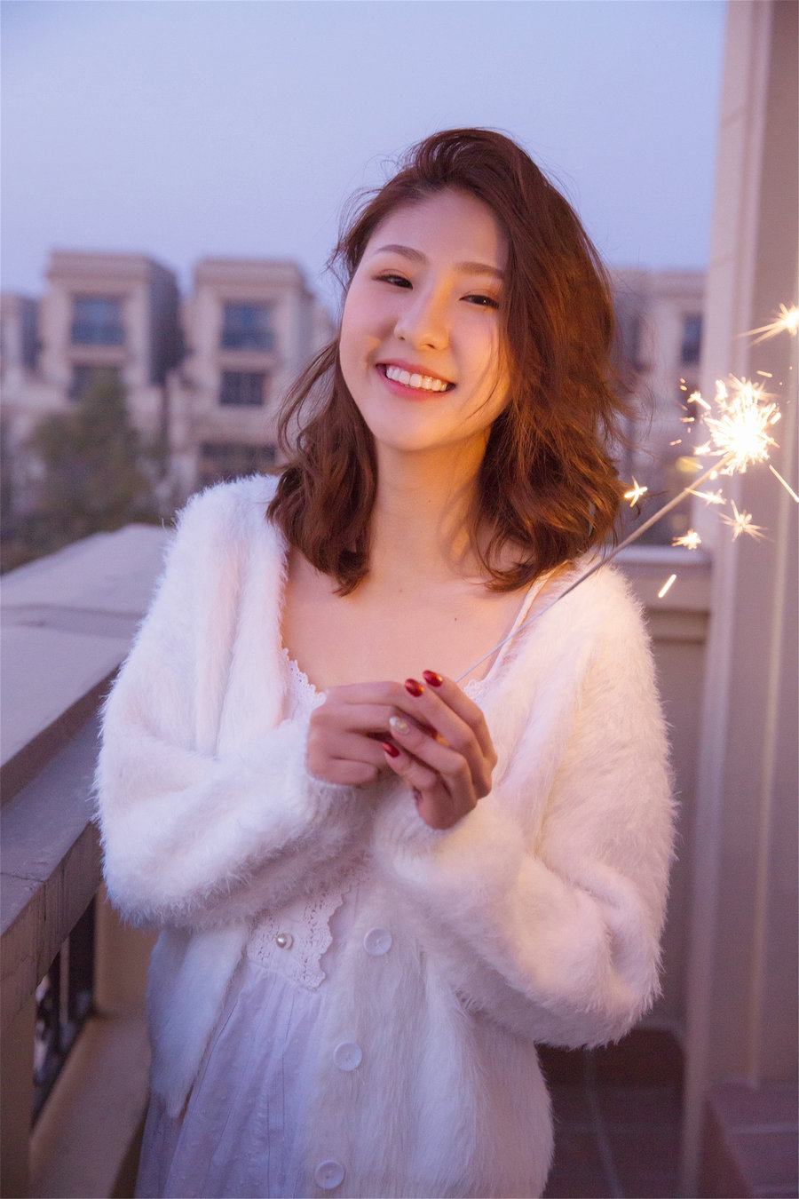 [YALAYI雅拉伊] 2021.11.26 No.1019 美丽的花火 [39P-205MB]-优选资源网
