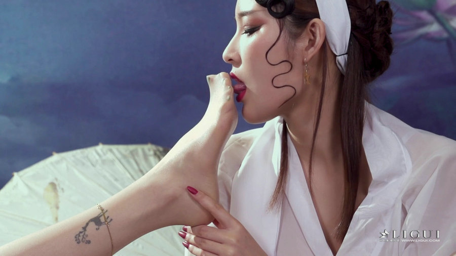[Ligui丽柜]HD视频 2019.11.08 青莲玉脂竞妖娆 雪糕&甜甜 [MP4-300MB]-优选资源网