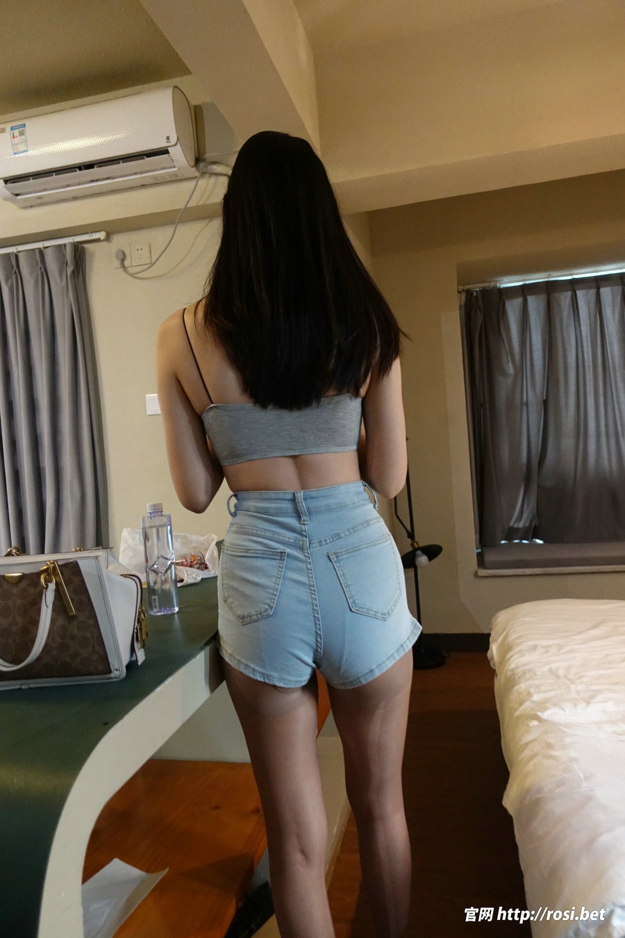 [ROSI写真]2023.10.26 NO.4343 202P/252MB-优选资源网
