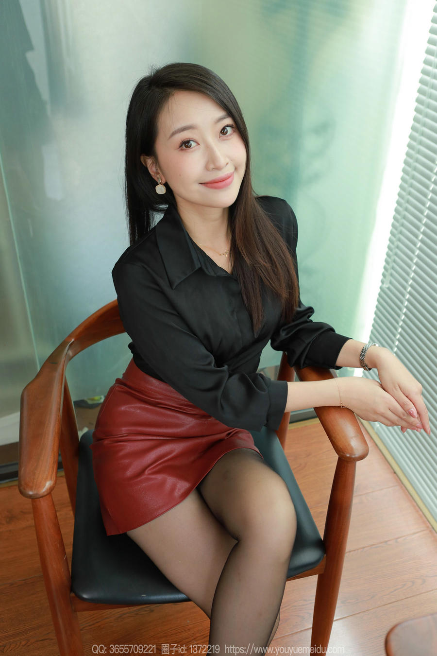 IESS异思趣向 – 模特：小婕《红棕丽人》[87P-82MB]-优选资源网