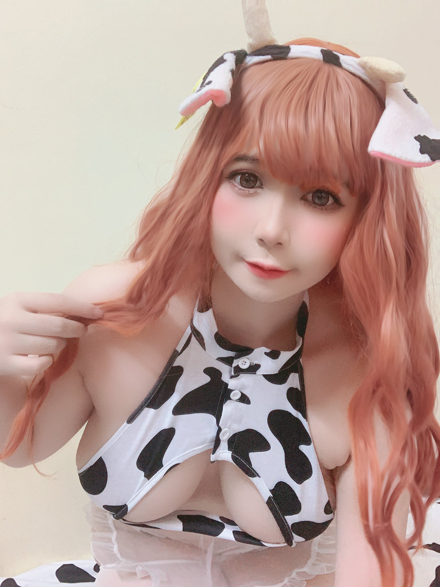 Uy Uy – Cow-chan selfie set [60P-270MB]-优选资源网