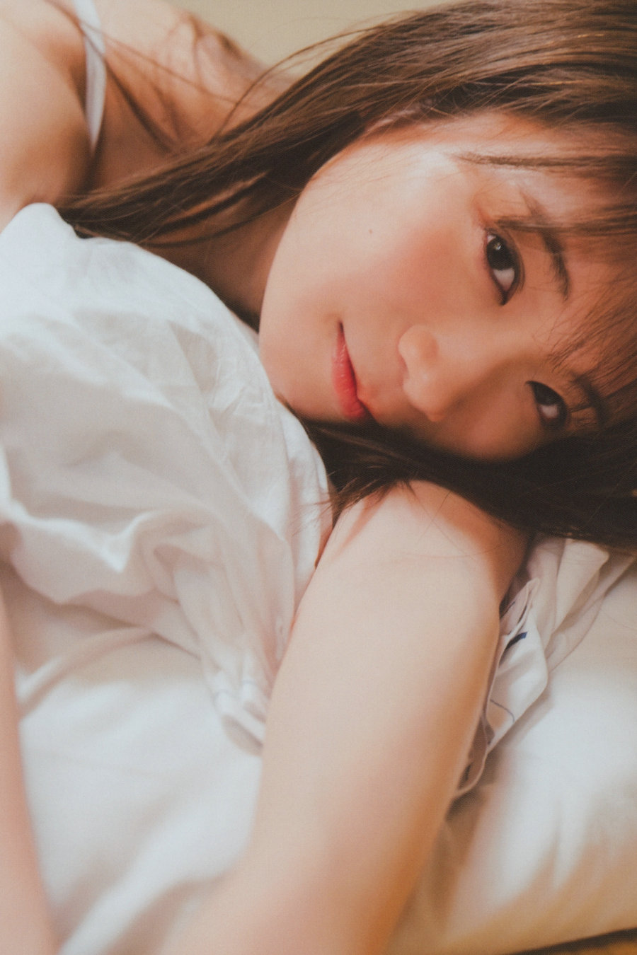 秋元真夏 卒業記念写真集『振り返れば、乃木坂』[162P1.08GB]-优选资源网