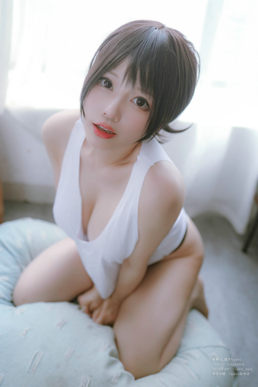 萌妹子Nyako喵子 – 隣のやばいお姉さん 背心 [78P1V-732MB]-优选资源网