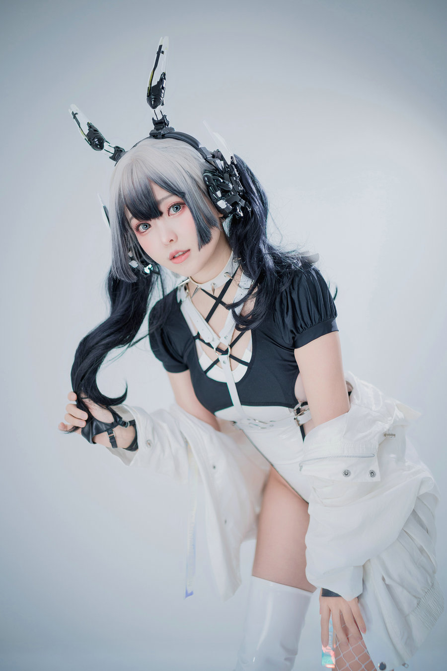 Ely_eee(ElyEE子) – CyberGirl Blanche [42P1V-72MB]-优选资源网