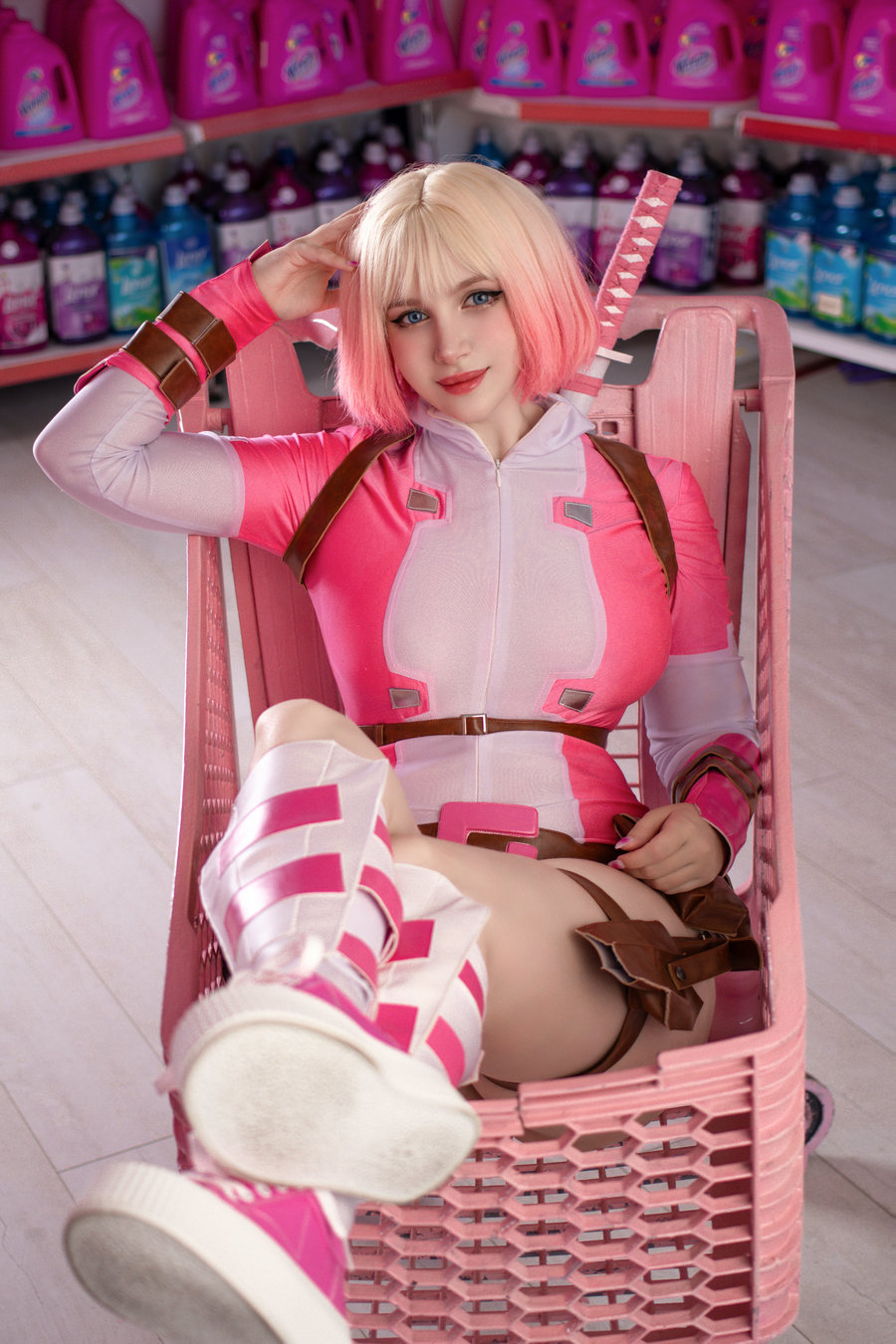 Ulichan – Gwenpool [62P-767MB]-优选资源网